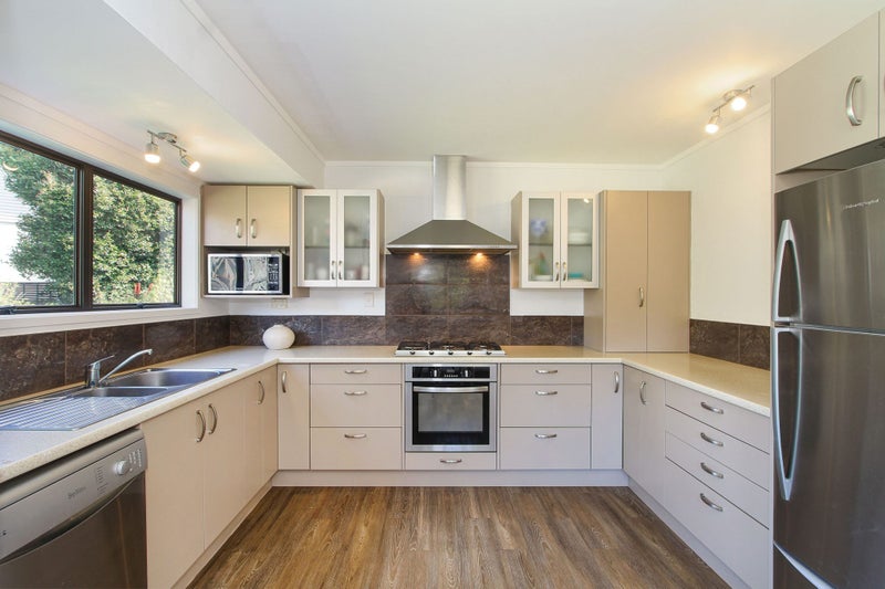 15B Tower Hill, Stanmore Bay, Whangaparaoa - Carousel 1