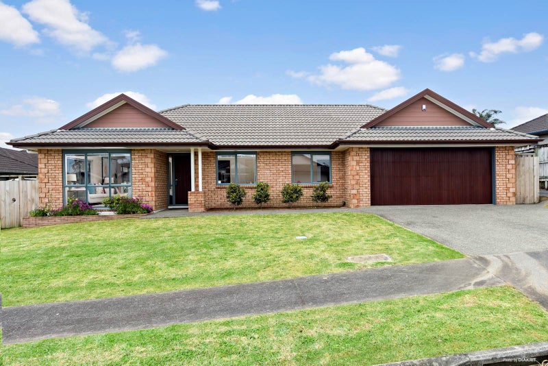 10 Glastry CL, East Tamaki Heights, Manukau - Carousel 2
