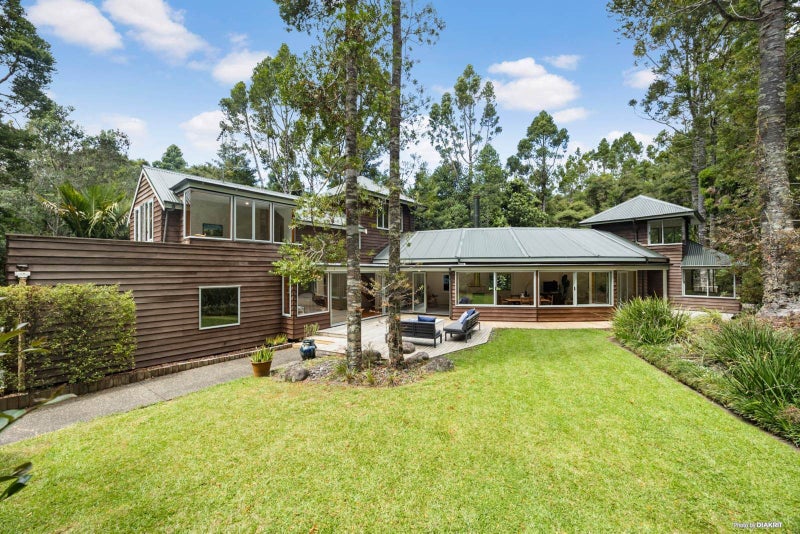 30 Fawcett Road, Laingholm, Auckland - Carousel 1