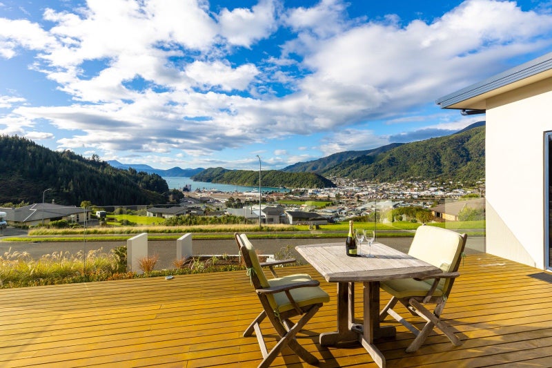 29 Harbour View Heights, Picton - Carousel 1