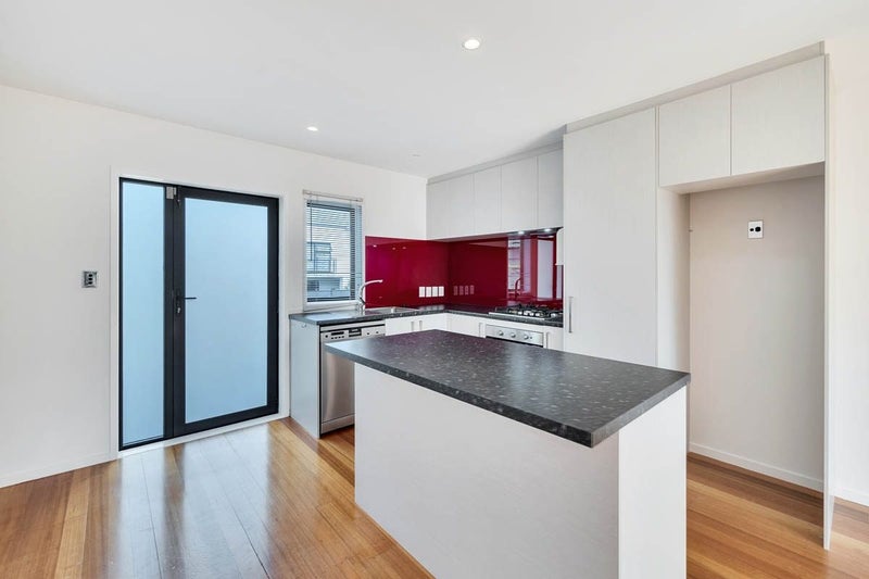 2E Wilton Street, Grey Lynn, Auckland - Carousel 2