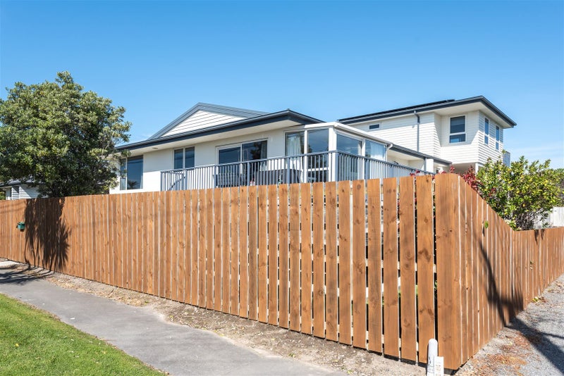 1/110 Rocking Horse Road, Southshore, Christchurch - Carousel 2