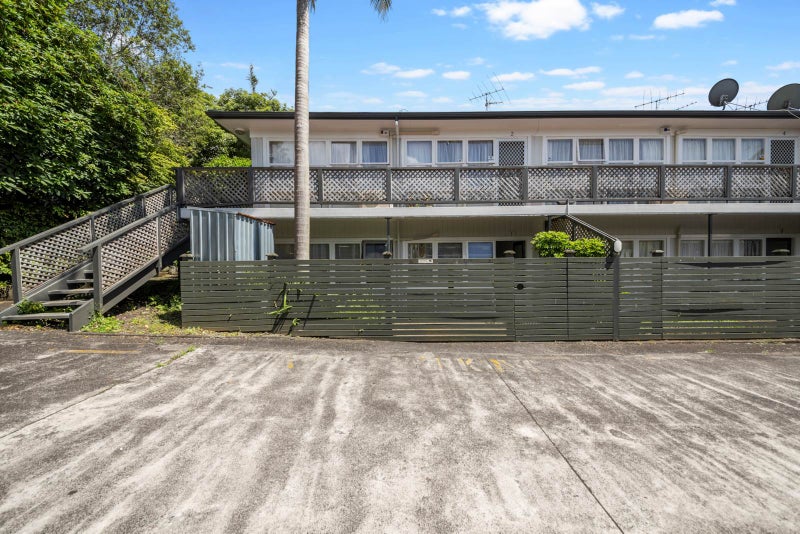 1/11 Tawera Road, Greenlane, Auckland - Carousel 1