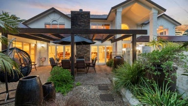 69 Manor Park, Sunnyhills, Auckland - Carousel 1