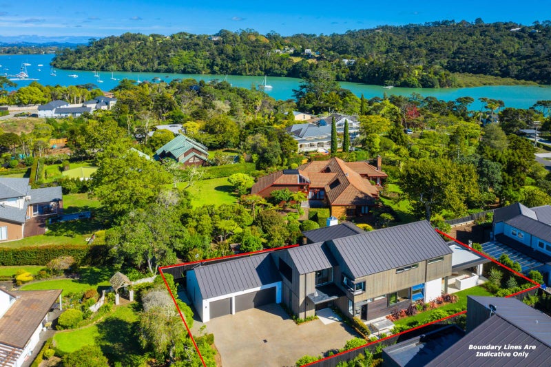 82 ROLAND Road, Greenhithe, Auckland - Carousel 2