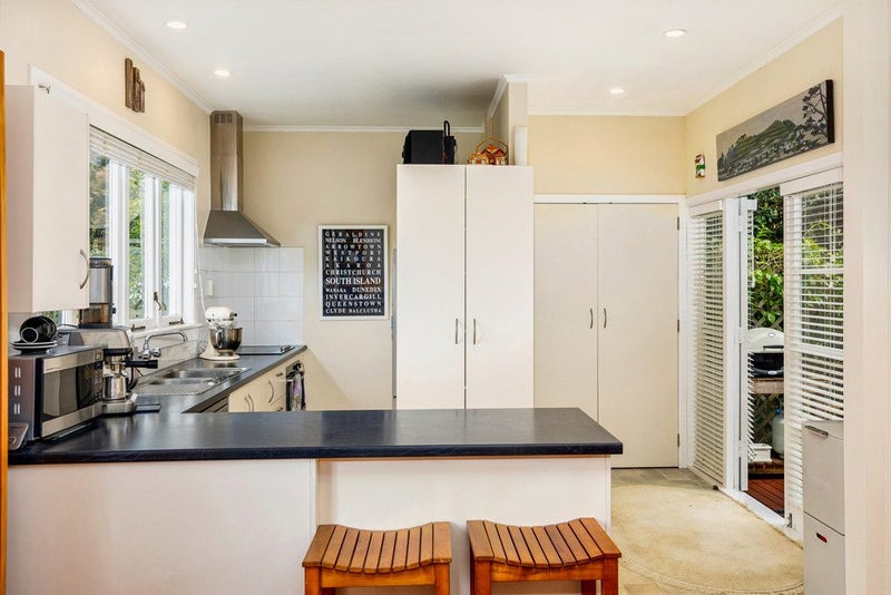 18 Vinter Terrace, Mount Albert, Auckland - Carousel 2