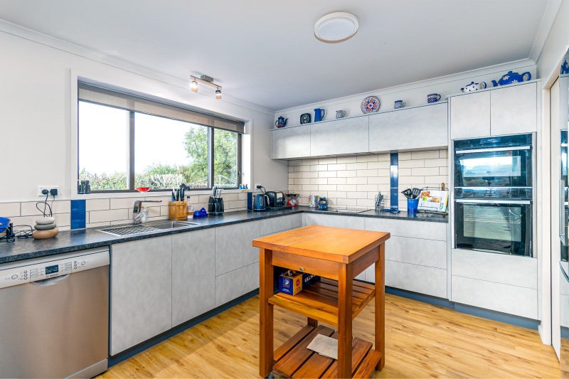 78 Longview Drive, Papamoa Beach, Papamoa - Carousel 2