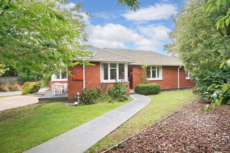 30 Hassals Lane, Waltham, Christchurch - Carousel 1