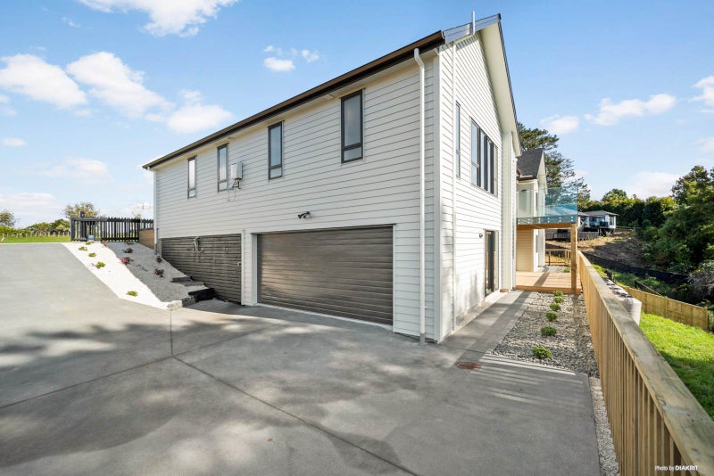 33 Kewa Road, Albany Heights, Auckland - Carousel 2