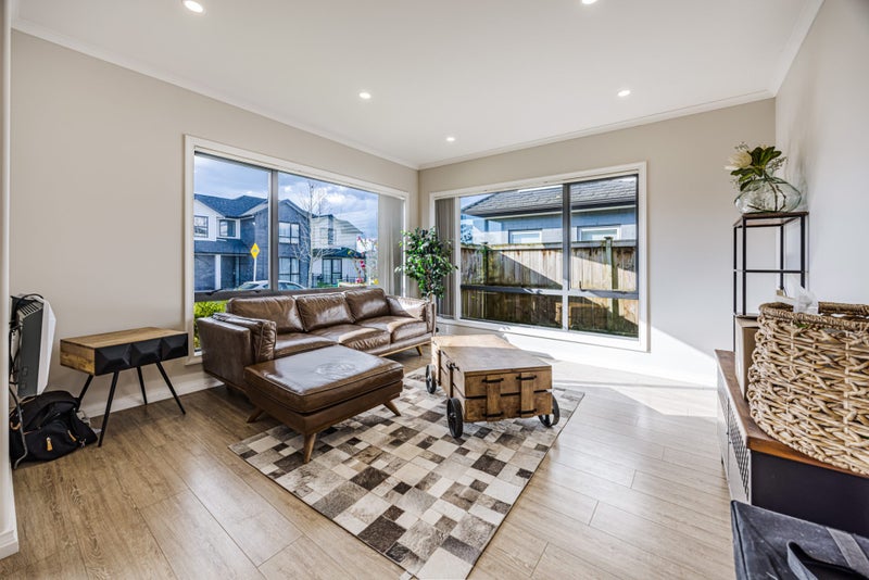18 Rauaruhe Road, Rosehill, Papakura - Carousel 2