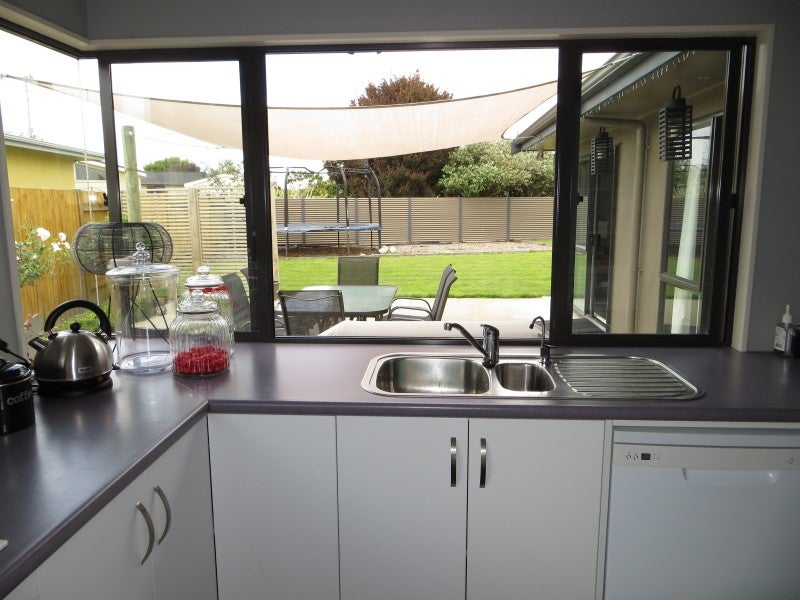 75 Amberley Avenue, Highbury, Palmerston North - Carousel 2