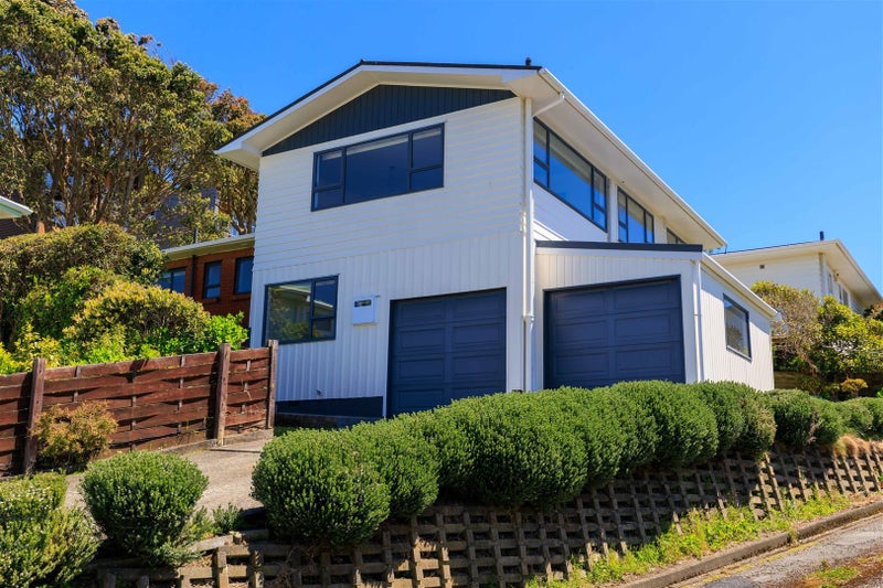 27 Fairburn Grove, Johnsonville, Wellington - Carousel 2