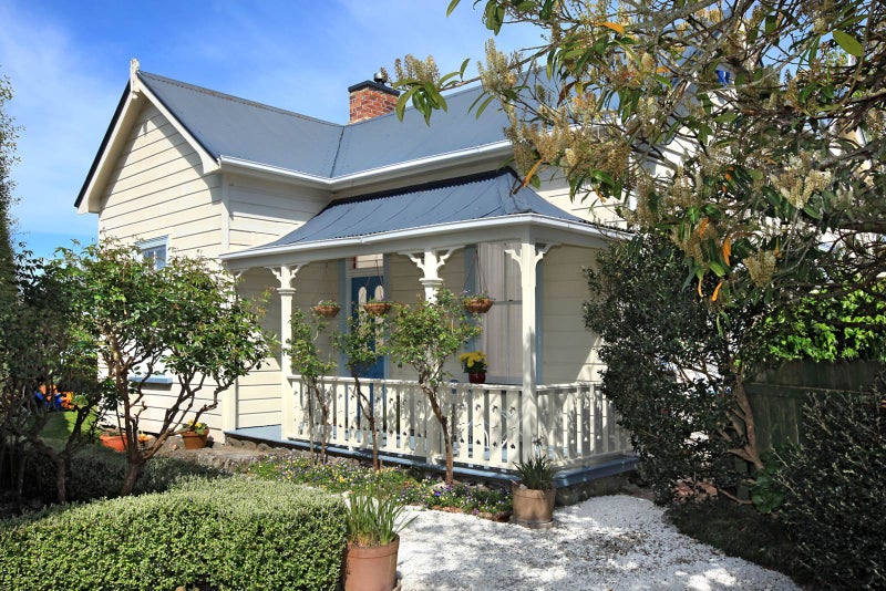 6 Valley Road, Northcote, Auckland - Carousel 2