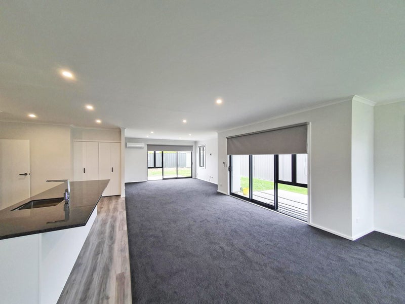 10 Gee Place, Taradale, Napier - Carousel 2