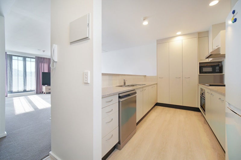 7D/8 Farnham Street, Parnell, Auckland - Carousel 2