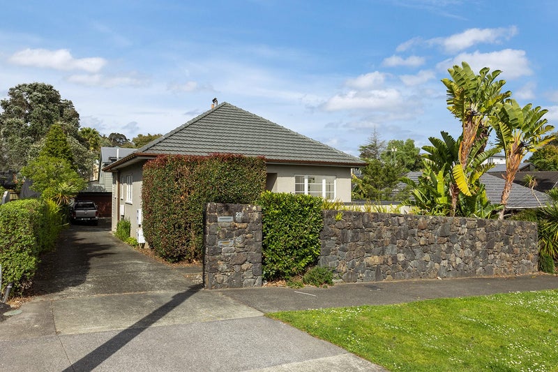 29 Cardigan Street, Morningside, Auckland - Carousel 2