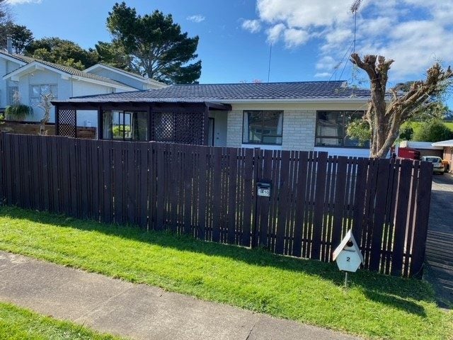 1/10 Imogene Way, Half Moon Bay, Auckland - Carousel 1