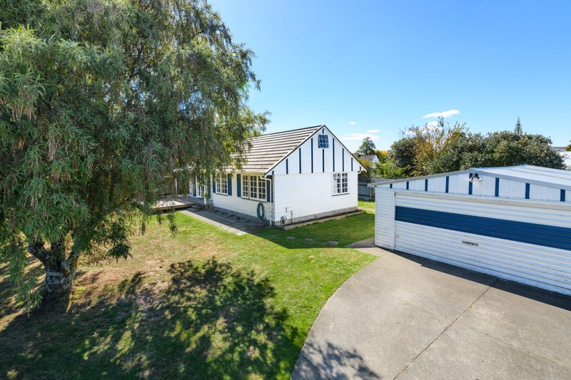 12 Saturn Crescent, Milson, Palmerston North - Carousel 2