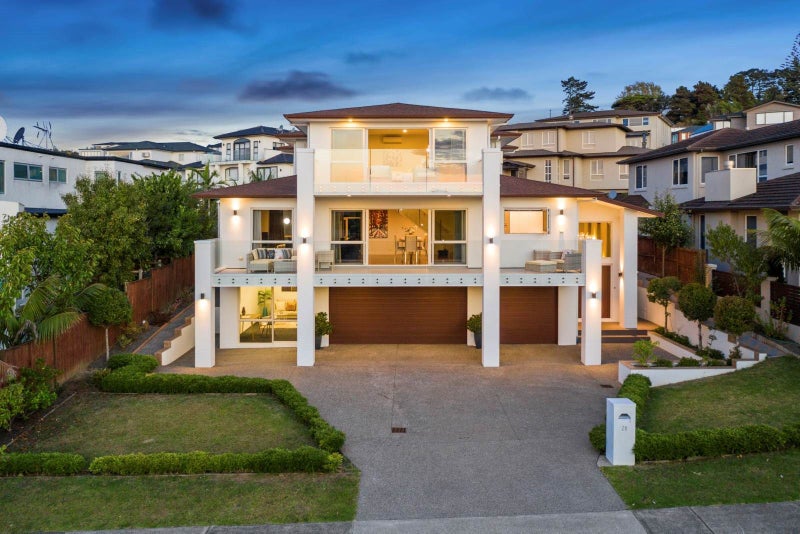 20 Fairbairn Place, East Tamaki Heights, Auckland - Carousel 1