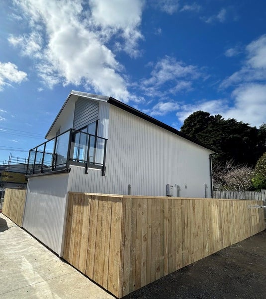 6D Grays Road, Plimmerton, Porirua - Carousel 17