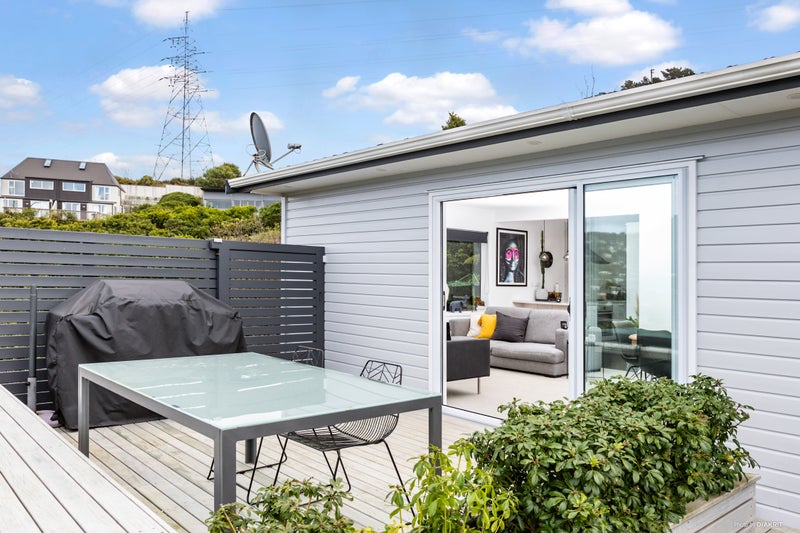 67 Chartwell Drive, Crofton Downs, Wellington - Carousel 1