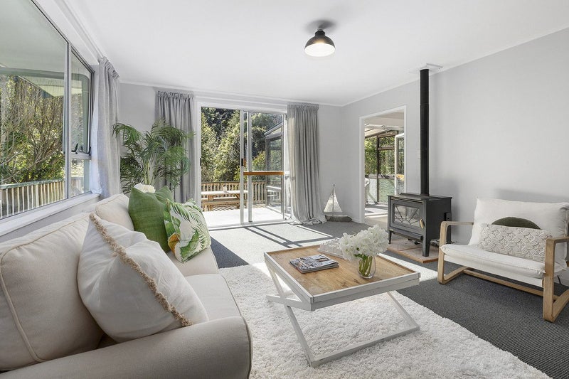 22 Carvel Lane, Whitby, Porirua - Carousel 2