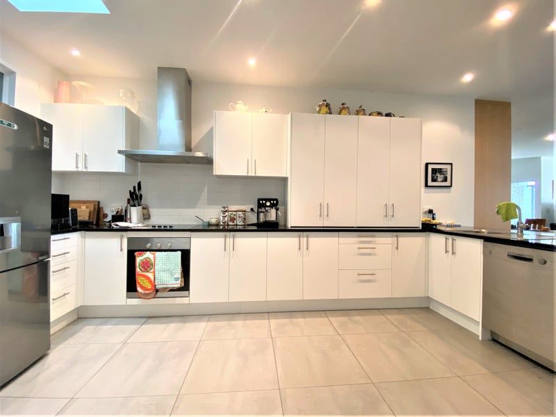 107/102 Pakuranga RD, Pakuranga, Auckland - Carousel 1