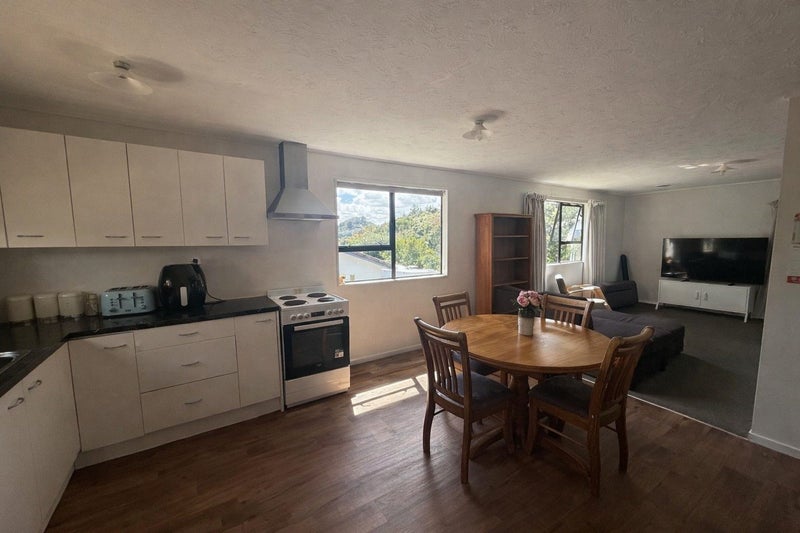 39 Omapere Street, Whitby, Porirua - Carousel 2