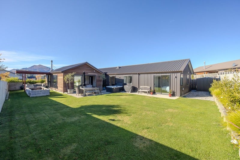 41 Nicholas Gibbons Drive, Clendon Park, Auckland - Carousel 1
