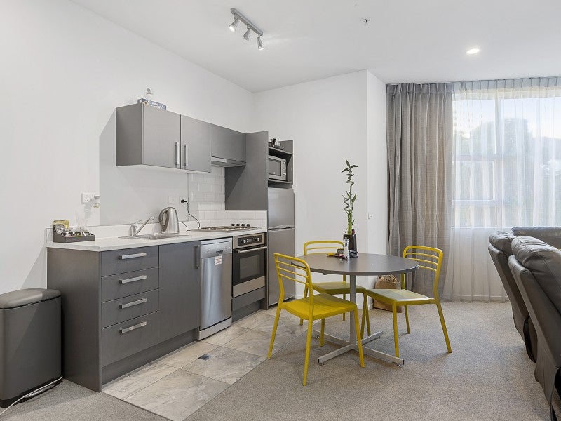 208/61 Thorndon Quay, Pipitea, Wellington - Carousel 2