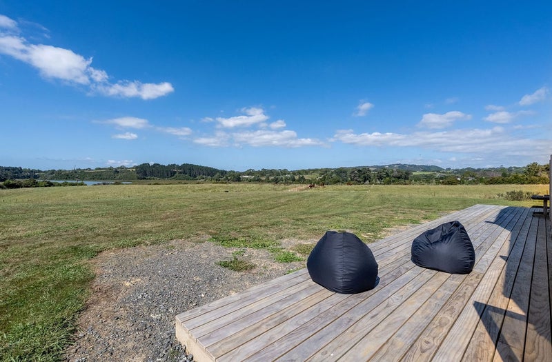 141 Wades Road, Howick - Carousel 2