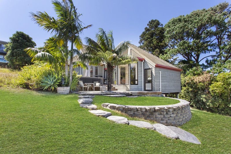 30 Bel Air Drive, Hillsborough, Auckland - Carousel 1