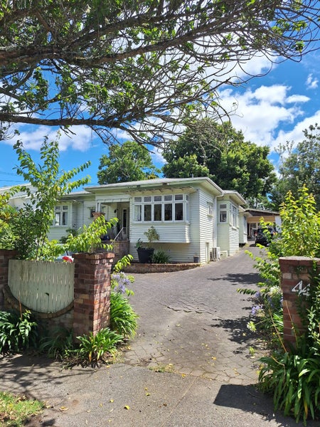 44 Wheturangi Road, Greenlane, Auckland - Carousel 1