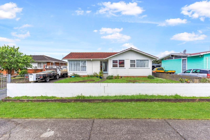 72 Bader Drive, Mangere, Auckland - Carousel 1