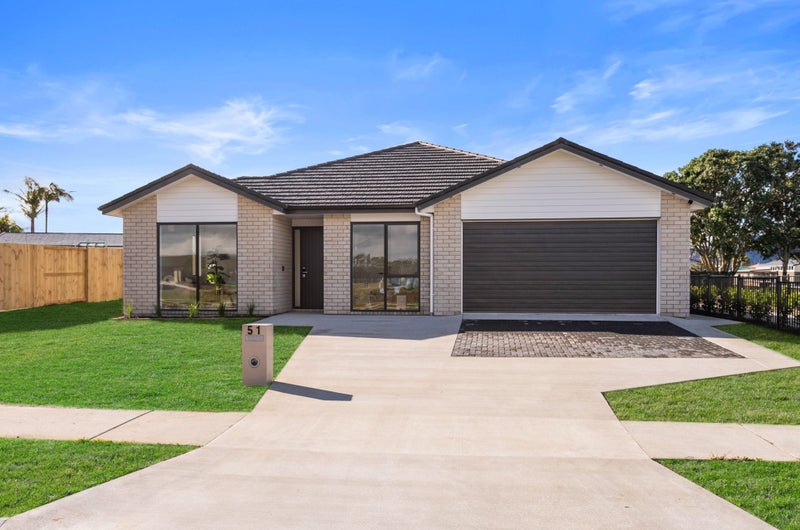 51 Kaurinui Crescent, One Tree Point - Carousel 1