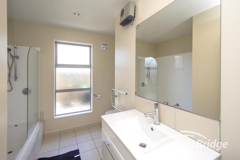 8 Heywood Terrace, Richmond, Christchurch - Carousel 18