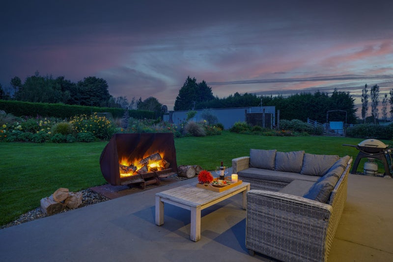 124 Fairweather Road, Mill Road - Carousel 50