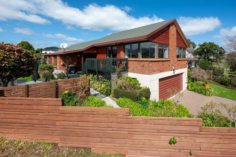 3 Kirk Lane, Owhata, Rotorua - Carousel 1