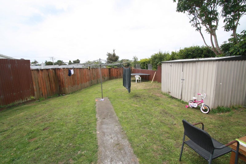 7 Elm Grove, Westown, New Plymouth - Carousel 12