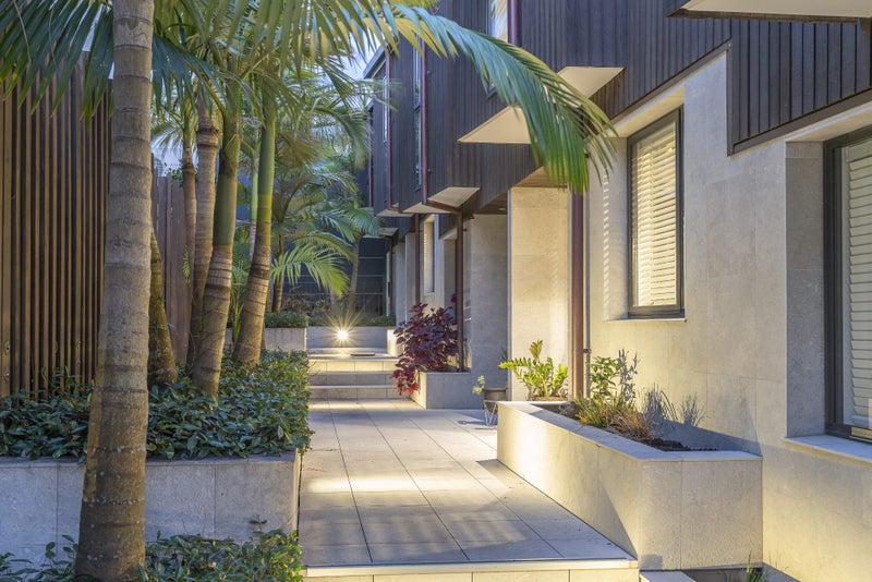 5/6 Waima Street, Grey Lynn, Auckland - Carousel 1