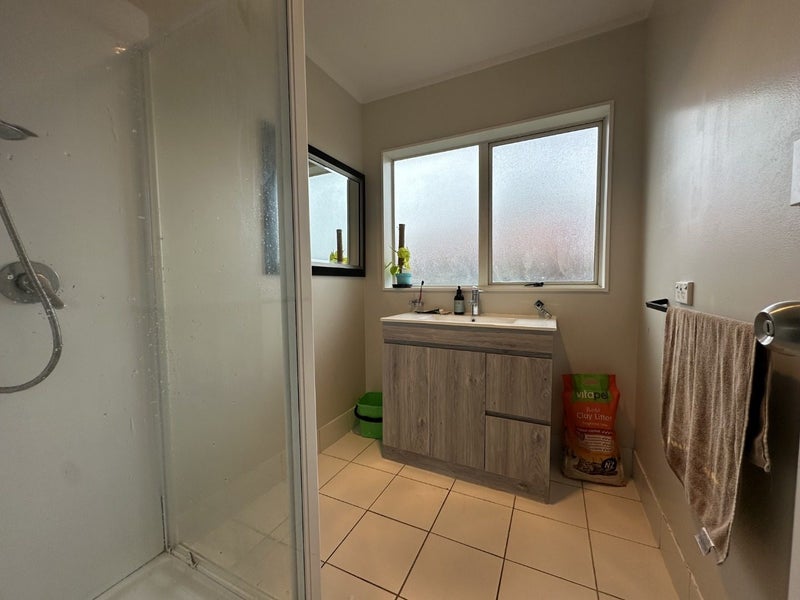 7 Amethyst Place, Wiri, Auckland - Carousel 5