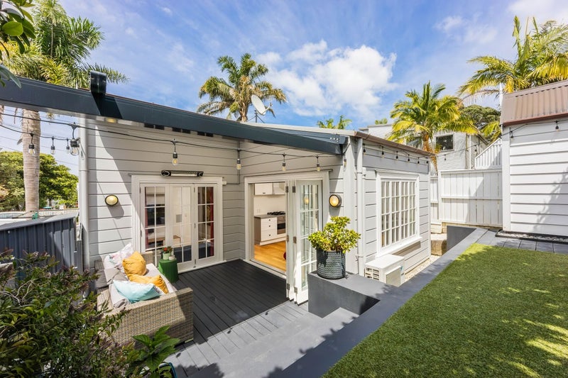 6 Yates Street, Onehunga, Auckland - Carousel 2