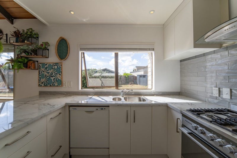 14 Halyard Close, Flagstaff, Hamilton - Carousel 2