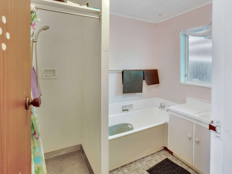 7 Margate Avenue, Flaxmere, Hastings - Carousel 24