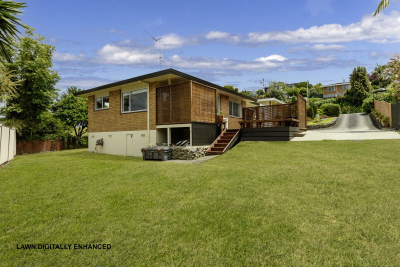 5B Highfield Crescent, Brookfield, Tauranga - Carousel 1
