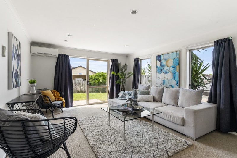 29 Toomer Place, Beachlands, Auckland - Carousel 2