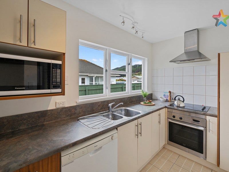 140 Wise Street, Wainuiomata, Lower Hutt - Carousel 2