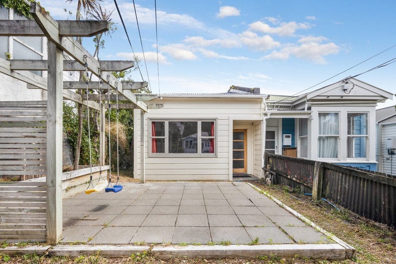 34 Mckinley Crescent, Brooklyn, Wellington - Carousel 22