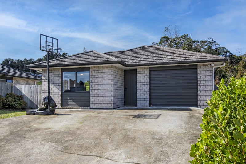 95 Ridgeway Drive, Kamo, Whangarei - Carousel 1