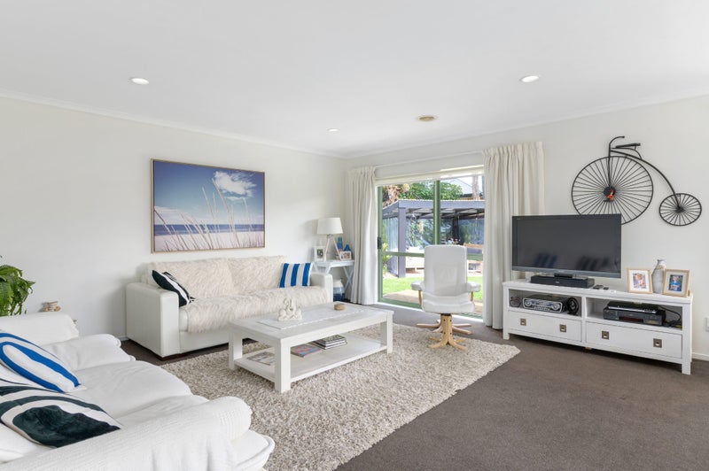 37 Alconbury Drive, Rototuna North, Hamilton - Carousel 2